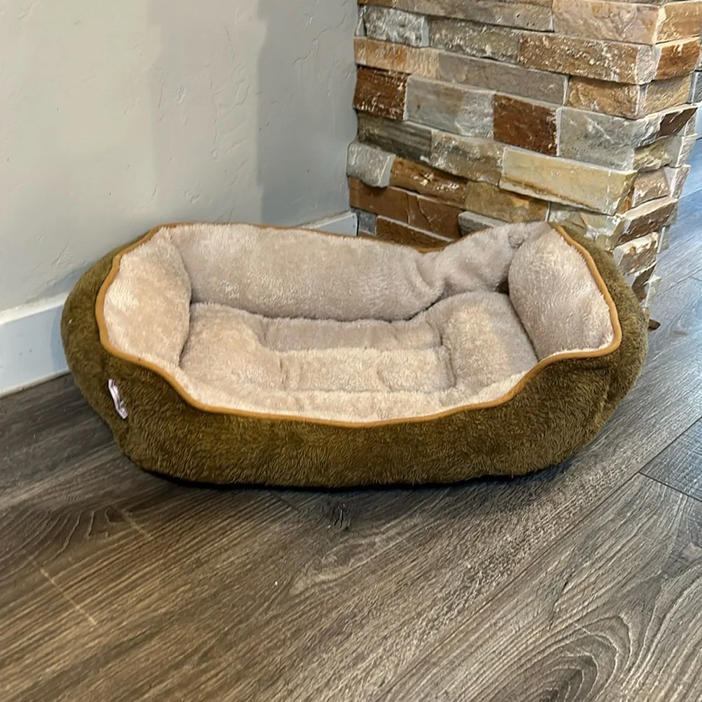Barker & Jane Dog Bed for a medium sized dog.